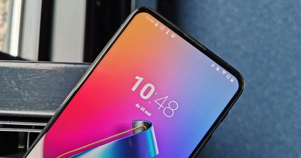 Asus Zenfone 6 - innovative low-cost fighter does a lot of good